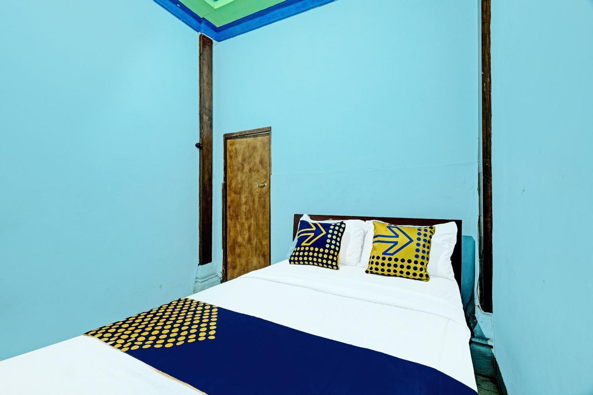 Spot On 91916 Joglo Doyong Homestay Syariah Yogyakarta Bagian luar foto