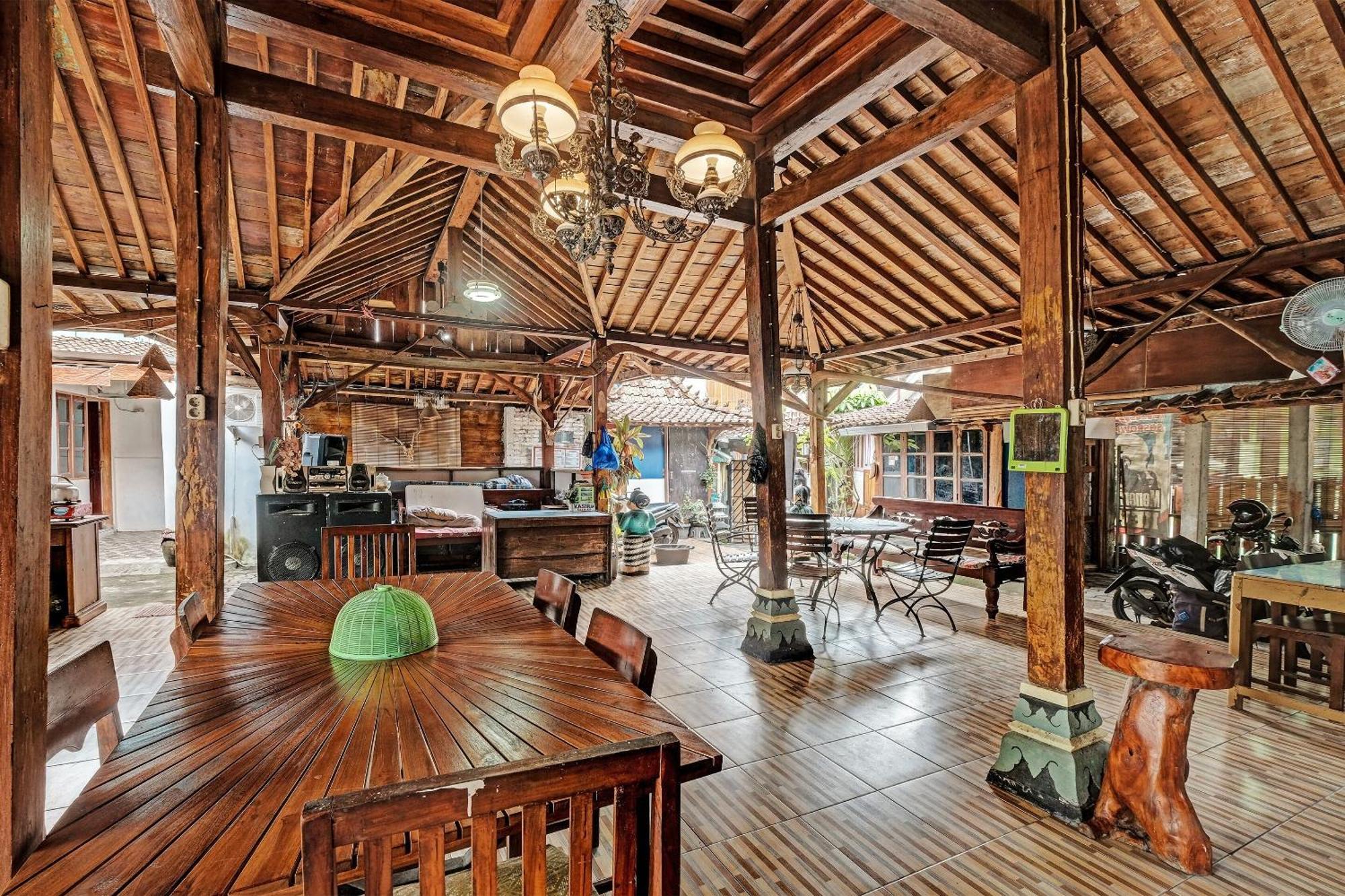 Spot On 91916 Joglo Doyong Homestay Syariah Yogyakarta Bagian luar foto