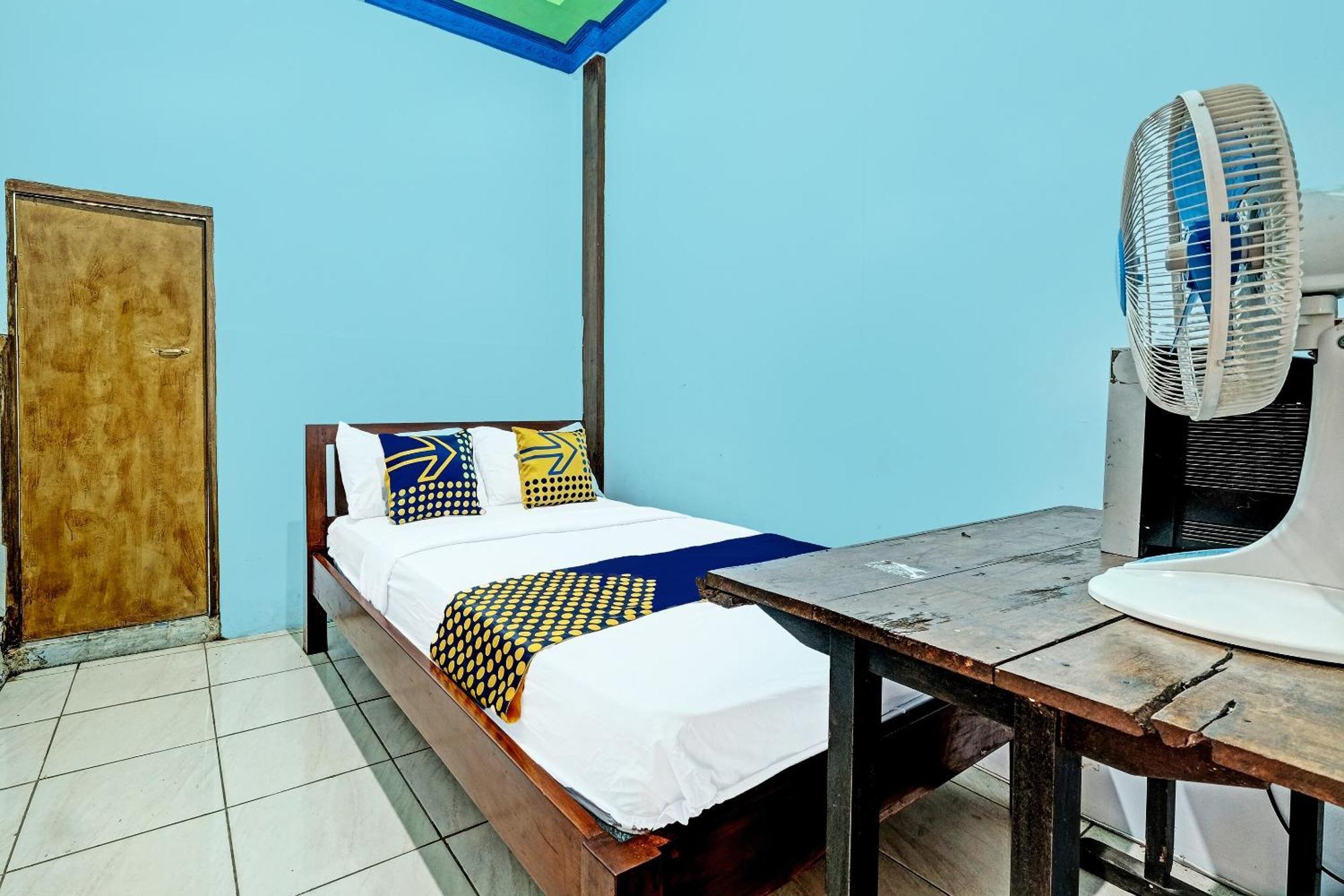 Spot On 91916 Joglo Doyong Homestay Syariah Yogyakarta Bagian luar foto