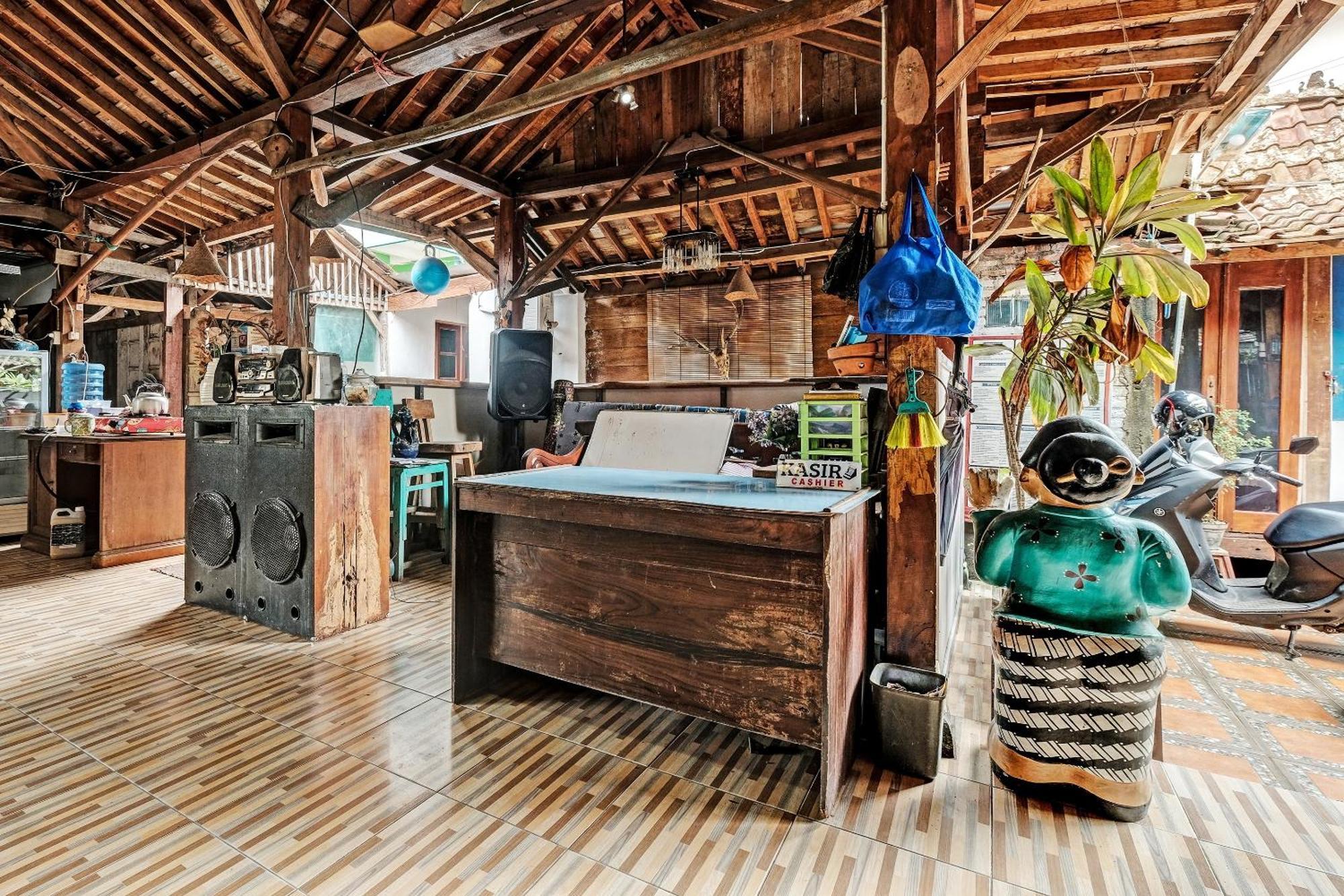 Spot On 91916 Joglo Doyong Homestay Syariah Yogyakarta Bagian luar foto